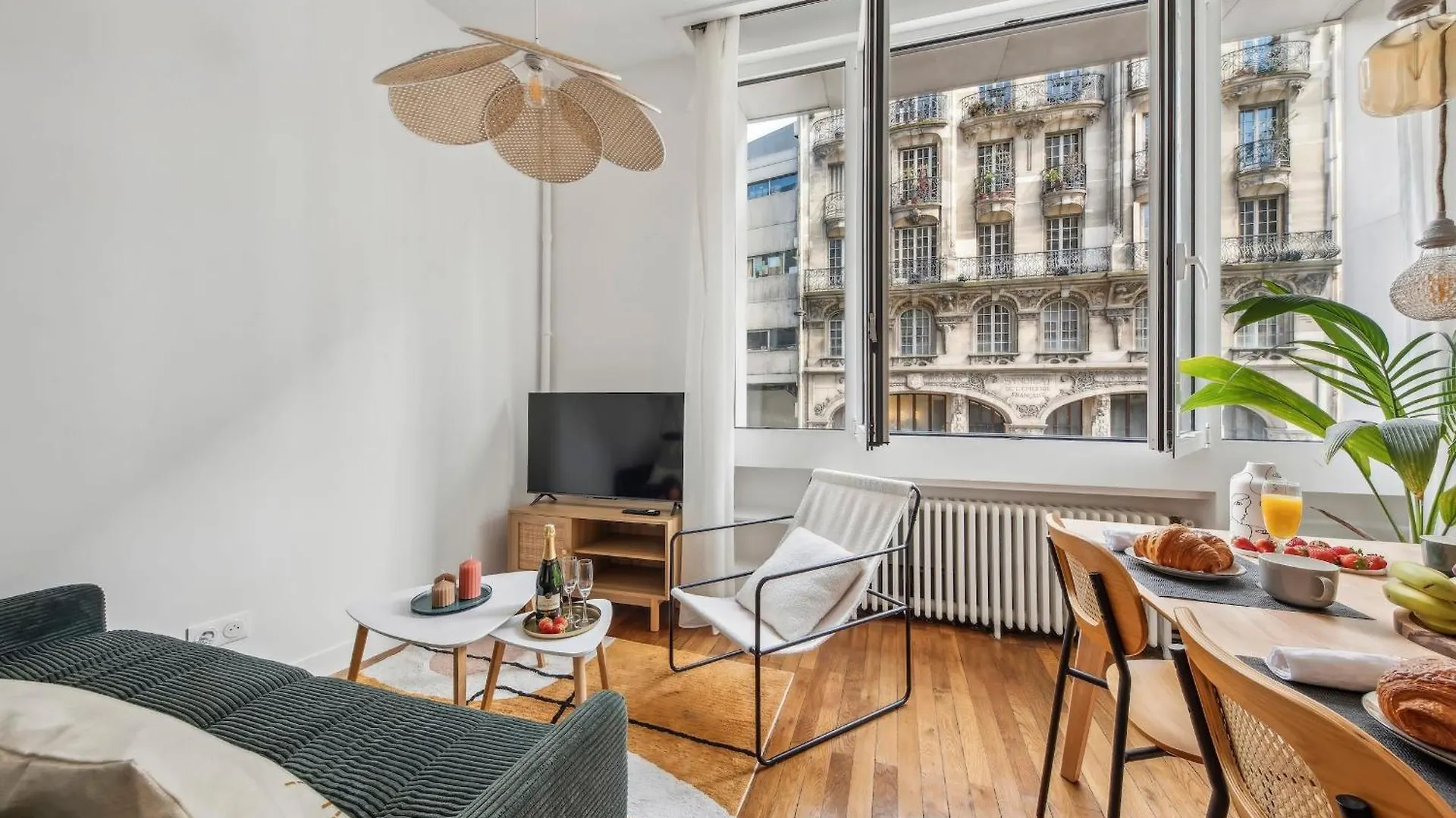 Le Louvre Apt Apartment Paris France